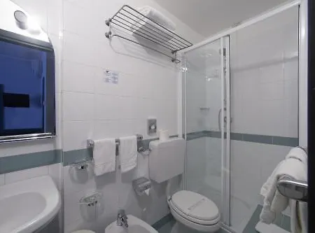 Готель Tirreno 3*